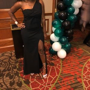 Black Evening dress with split